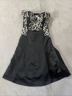 White House Black Market Black Strapless Dress with Ivory Embroidery